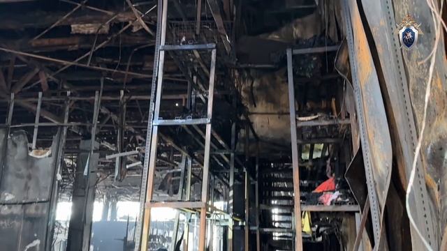 Следователи ищут причину пожара на рынке
