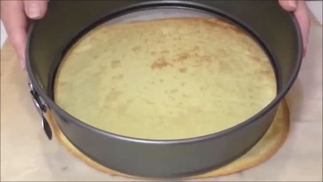 Клубничный бисквитный торт с клубникой