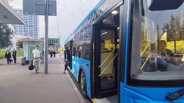 Автобус ЛиАЗ 5292 борт 192463 маршрут 354
