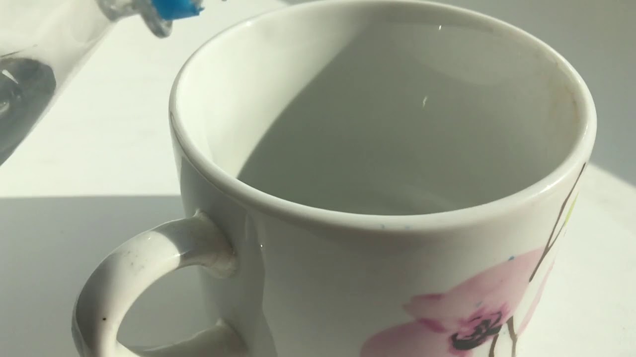 Как льётся вода в замедленном действии 