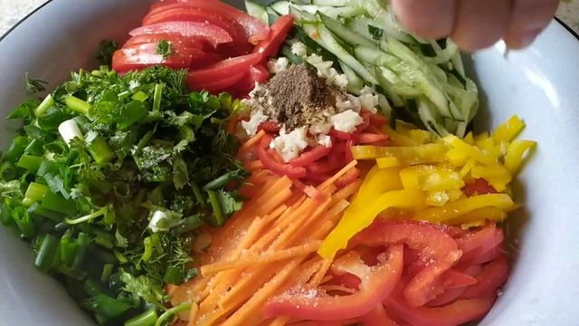 Овощной салат с капустой по корейски.