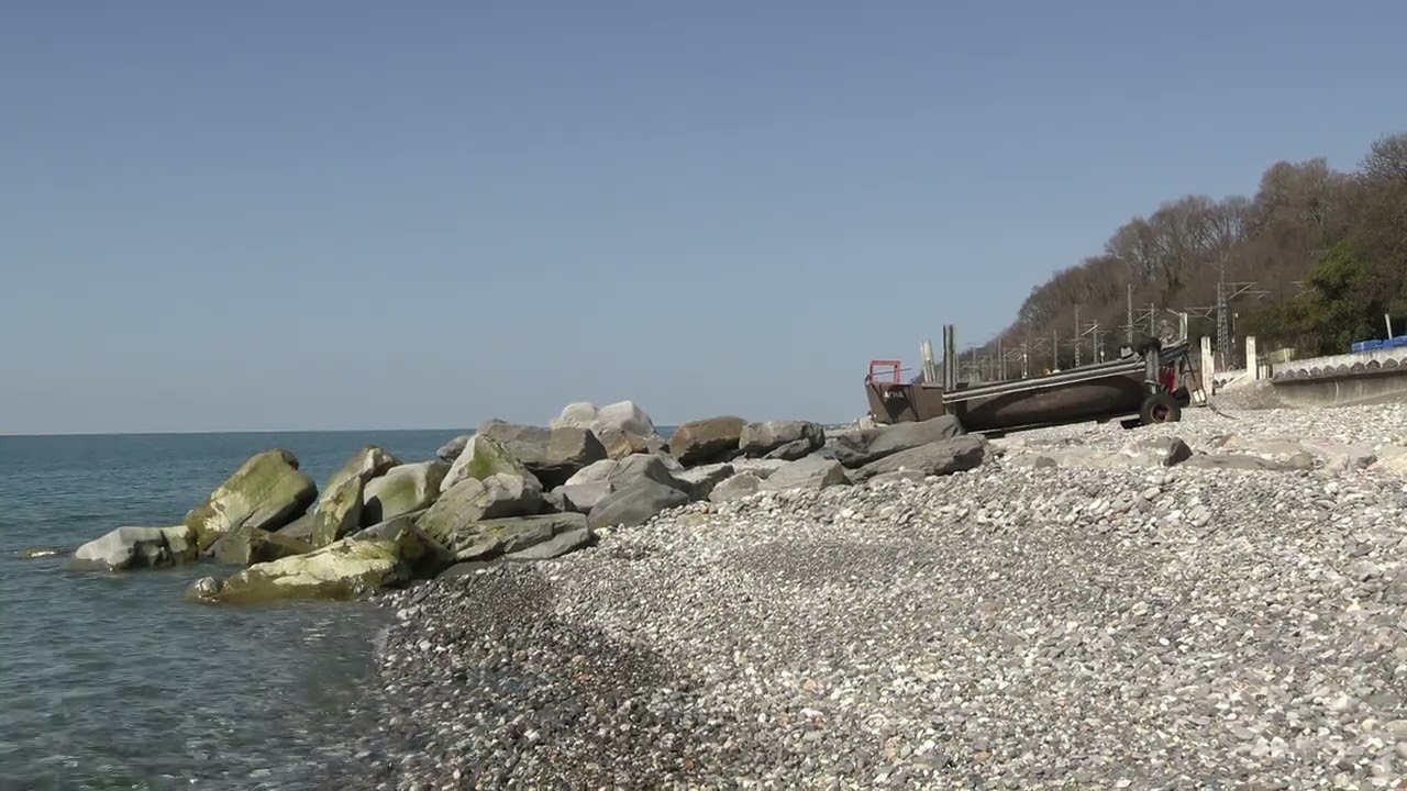 Штиль прозрачное море в Сочи
