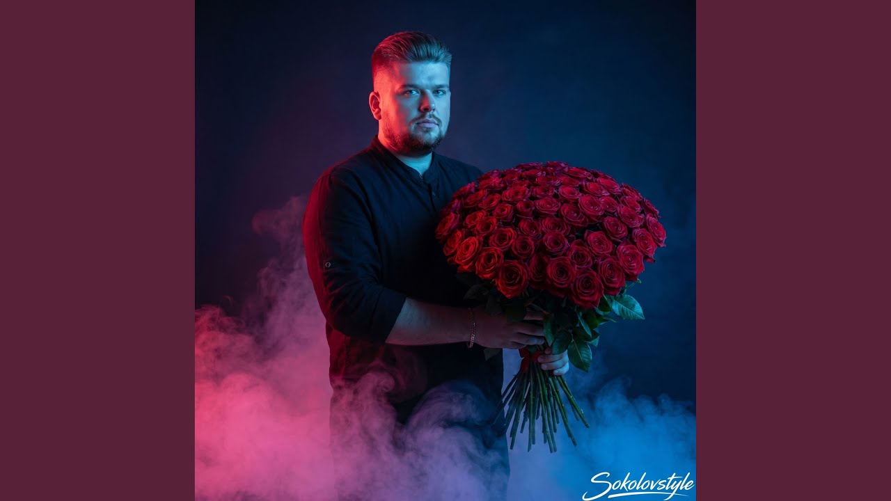 Букет алых роз