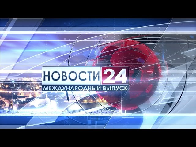 Маленький ленивец считает мамой плюшевого медведя