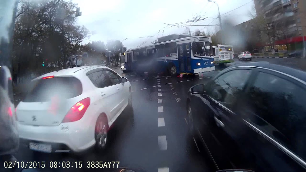 Бабища на троллейбусе