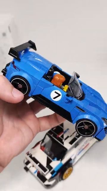 LEGO Speed Champions BMW M3 (E30) (77263) против Jaguar Project 7 (77264)