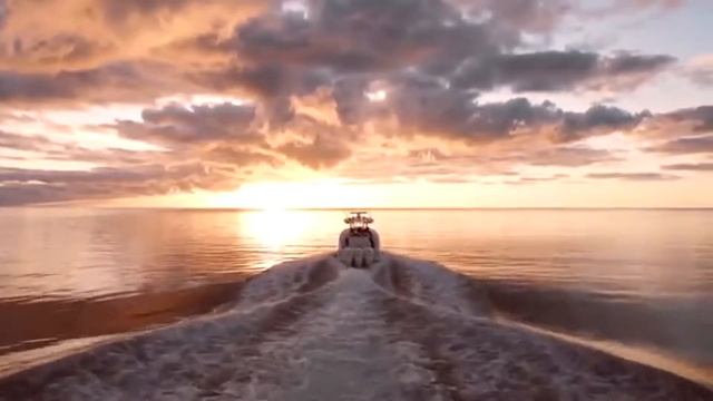 На теплоходе музыка играет Левый берег Дона Вода вода Donde Estas Yolanda.. mashup