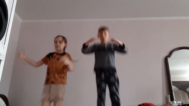 Сальто на корточки