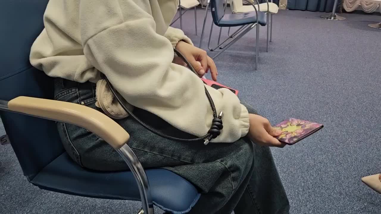 Обратившаяся в полицию жительница Иванова продолжает получать звонки от мошенников