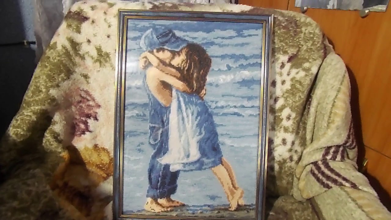 готовые картины.зимняя забава .девочка и мальчик на море.