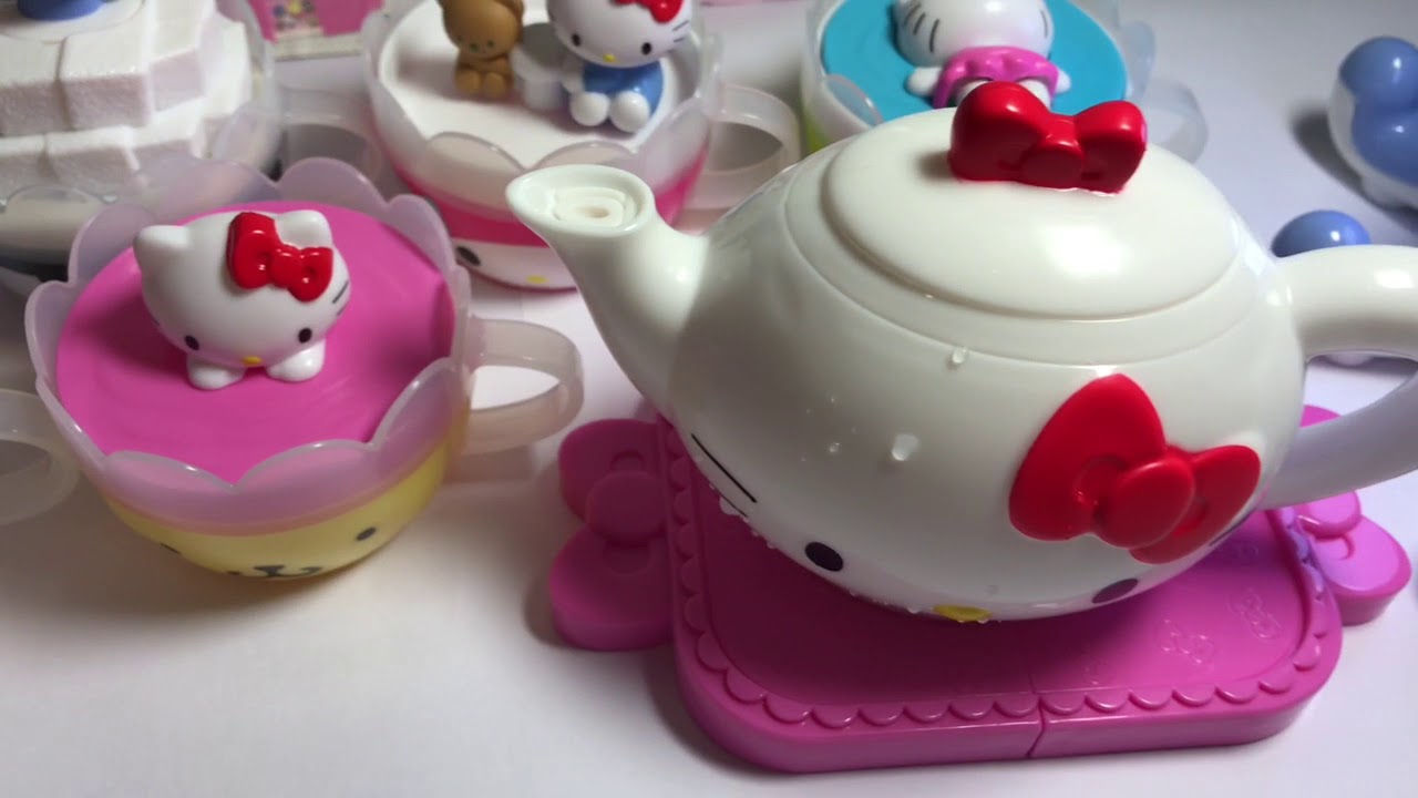 Игрушки в Макдональдс Hello Sanrio Хелло Китти. Вики Сара