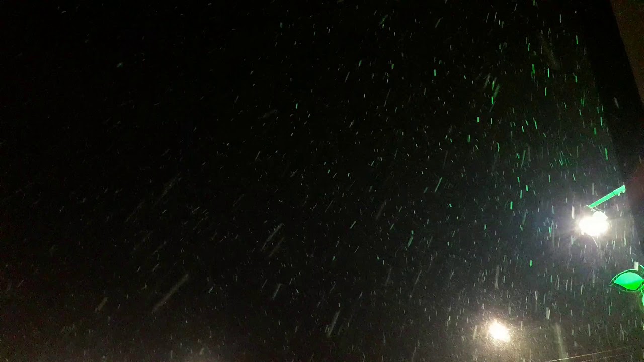 Красиво Падает снег