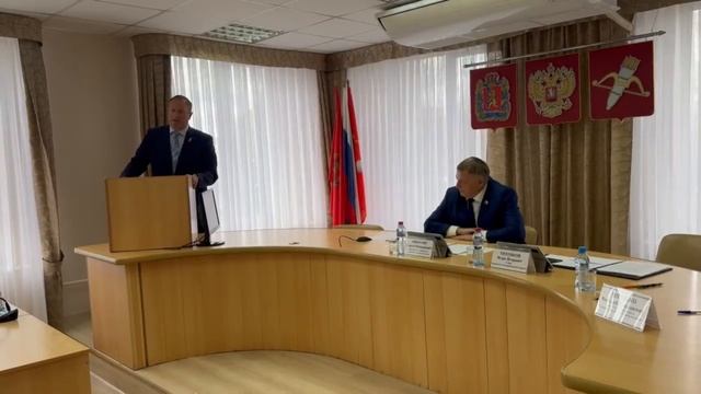 Депутаты приняли отставку Сергей Никитина  председателя Ачинского окружного Совета