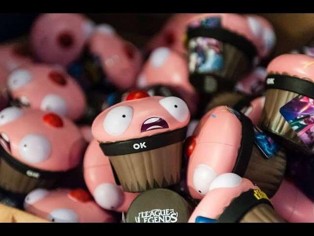 Розыгрыш скинов на 1000 подписчиков на twitch.tv