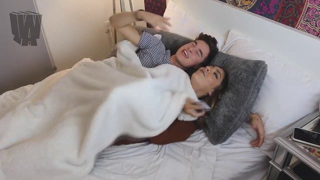 Andrea Russet - Обнимаюсь со своим бывшем парнем Озвучка