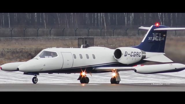 VIP Реверс на рулении и взлет из Домодедово. Jet Executive Learjet 35A D-CGRC.