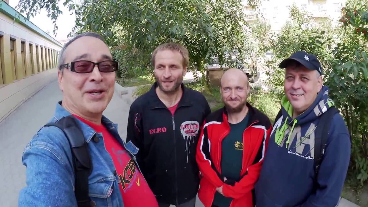 Встретили с Юрмасом на улице хороших позитивных людей