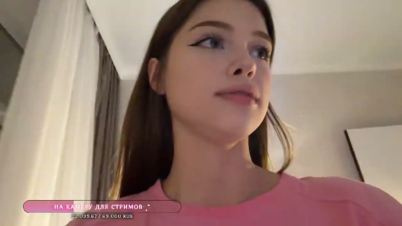 Девушка Легкоатлетка в коротких шортах. Ass Girl.