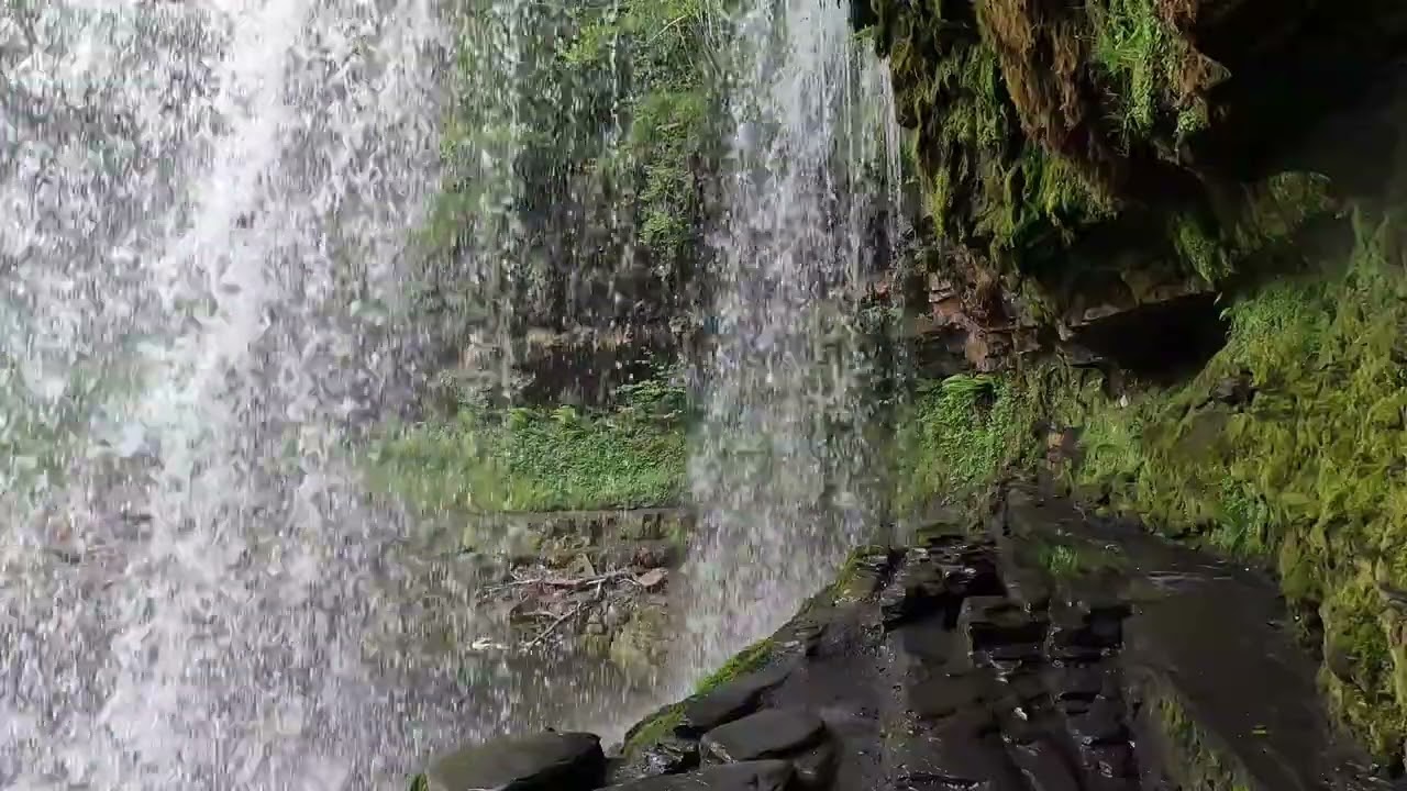 ТЁПЛЫЙ СЕВЕР - Живой Водопад