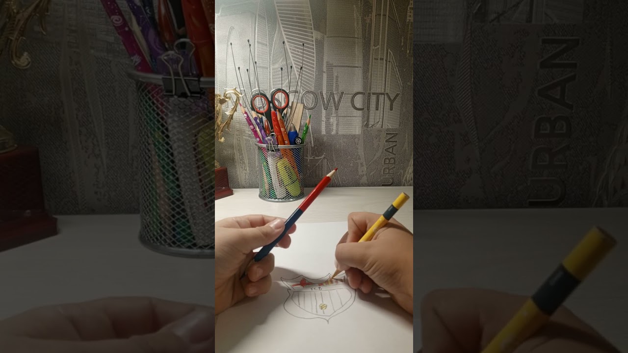 Рисуем логотип футбольного клуба Барселона