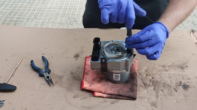 Peugeot 307 HDI | #4 mecánica | reparación servodireccion + pastillas de freno