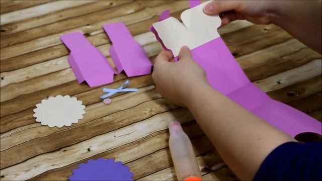 Проекты на плоттере ScanNCut. Подарочная коробочка ко дню матери