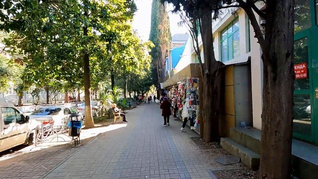 ул.Победы и Циолковского, солнечно как летом!?ЛАЗАРЕВСКОЕ СЕГОДНЯ?СОЧИ.