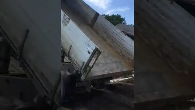 Продолжение стройки свинарника!! Начал кладку!