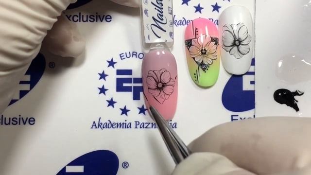 Графика на ногтях дизайн ногтей графика цветы на ногтях