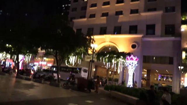 ВЕЧЕРНИЙ ХОШИМИН (Ho Chi Minh City, Viet Nam)