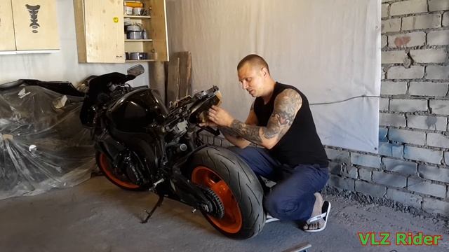 Автомобильный уголок