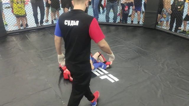 Dominator Extreme Fight 16 -11