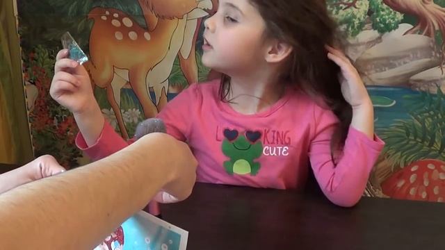 делаем картинки из блесток русалочка Ариэль и Флаундер