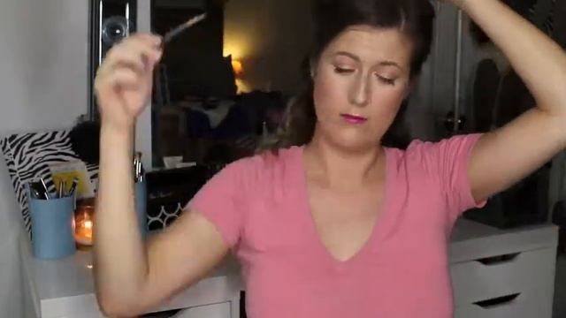 3 Minute Thursday: Beachy Wave Hair Tutorial