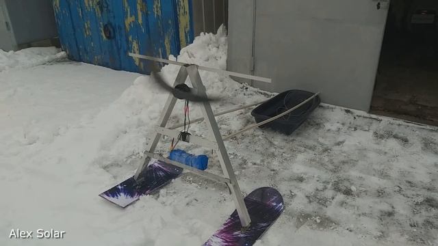 Аэросани с электромотором. Буксировщик лыжника.