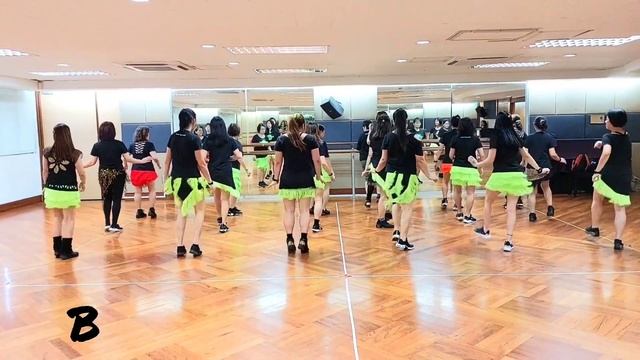 Lambada 2023 - Line Dance Improver