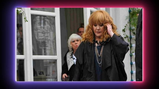 10 Минут Назад..Выгнали Отовсюду.. Пугачева покидает Израиль..