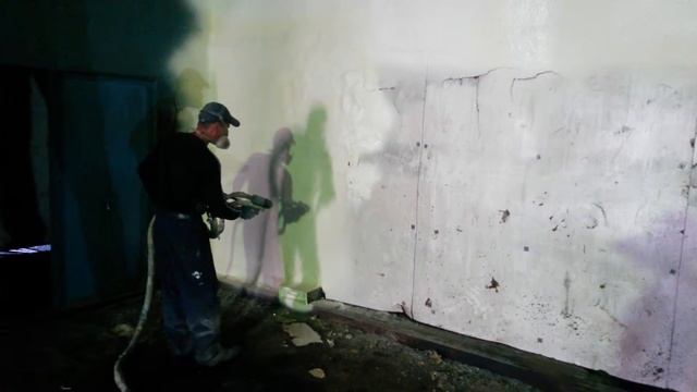 Теплоизоляция напылением пенополиуретана