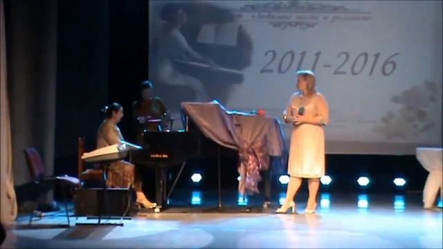 Я так хочу в твои объятья,
Посидим по-хорошему.