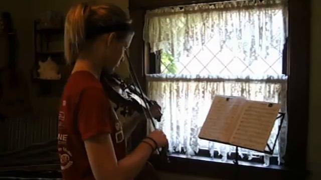 Molly Kate Demonstrating 4/4 Sheryl & Roth Violin