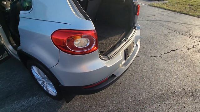 2009 VW TIGUAN SEL 4 MOTION!!