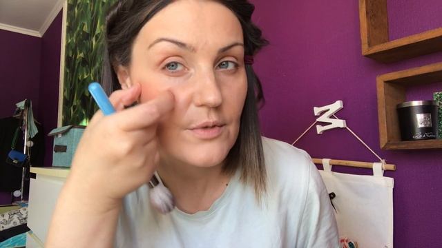 Макияж одной палеткой VivienSabo....  Румяна и Бронзер - тоже тени... Нюдовый макияж ?