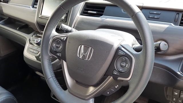 Продается в наличии Honda Freed HV EX 2019 гибрид за 2 050 000 рублей