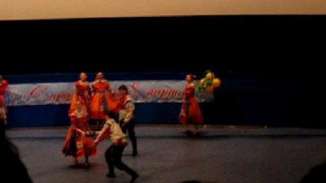 Настучала в бубен