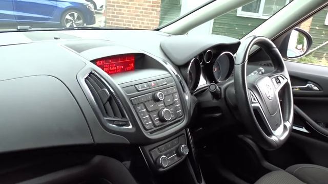 FM15AZN Vauxhall Zafira Tourer 1.4 16V SRi Mpv