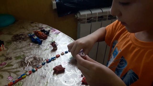 Как слепить Сломанного Фредди из пластилина