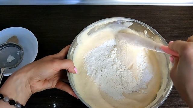 Бисквит на белом шоколаде