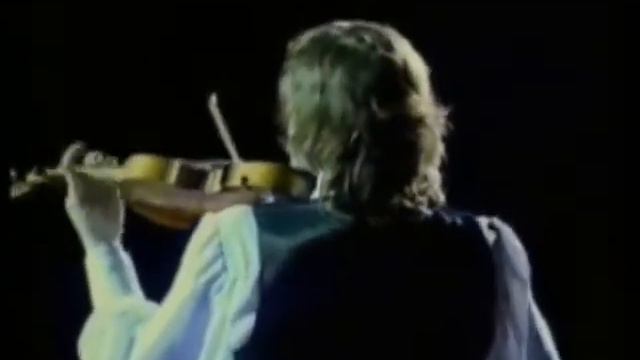 РОЖДАЛАСЬ СКРИПКА..