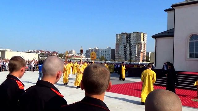 #ПАТРИАРХ КИРИЛЛ ПРИЕХАЛ К НАМ ОСВЯЩАТЬ ХРАМ.