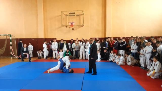 F558dff5c1837764fadcb33f970efcef